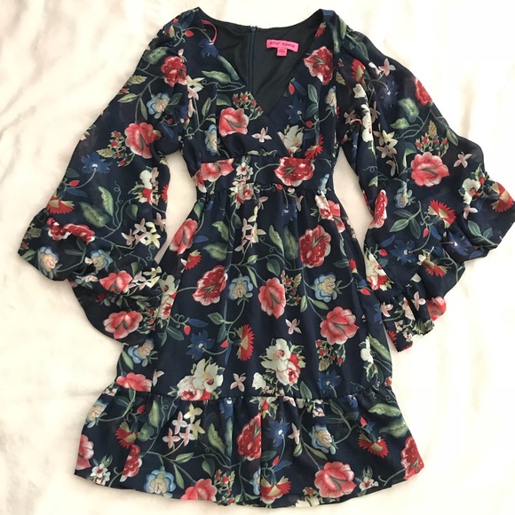 Betsey Johnson Dresses & Skirts - ✨HP✨Betsey Johnson Bambi Bell Sleeve Dress